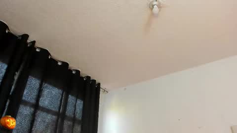 Snapshot of lustful__babe chatting on 10.23.25 lustful__babe online show from 10.23.25