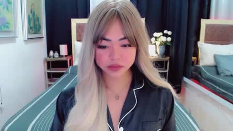 Snapshot of lustfuloffendertrina chatting on 01.13.25 Trina online show from 01.13.25