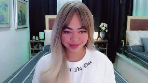 Snapshot of lustfuloffendertrina chatting on 01.27.25 Trina online show from 01.27.25