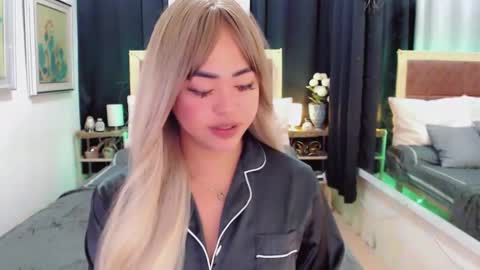 Snapshot of lustfuloffendertrina chatting on 02.08.25 Trina online show from 02.08.25