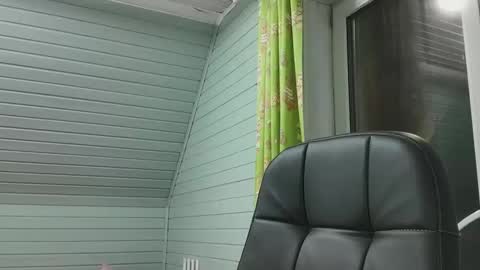 Snapshot of lustlovejoy chatting on 04.18.26 lustlovejoy online show from 04.18.26