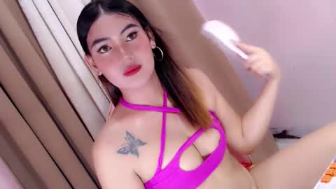 lustyseraphina online show from 10.14.25