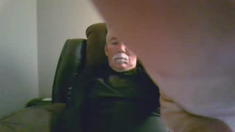 Snapshot of luv269er chatting on 02.13.25 luv269er online show from 02.13.25