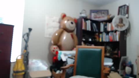 Snapshot of luv2bnakedallthetime chatting on 05.21.26 Tony online show from 05.21.26