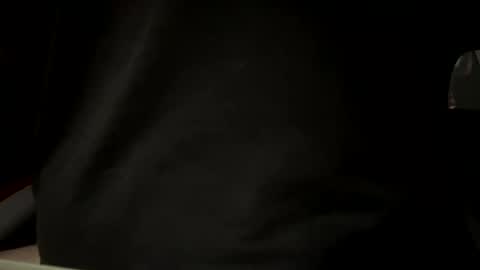 Snapshot of luvs2lickhotlips chatting on 02.11.25 luvs2lickhotlips online show from 02.11.25