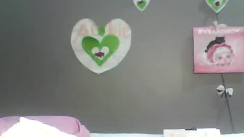 Snapshot of luvu4everxxx chatting on 03.02.26 Bee Bee online show from 03.02.26