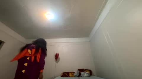 Snapshot of luvvlee chatting on 02.04.26 luvvlee online show from 02.04.26