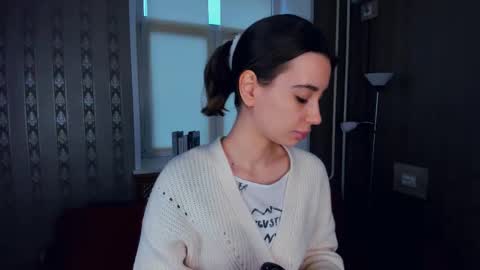 Snapshot of luvwithinn chatting on 11.11.25 Eliza online show from 11.11.25