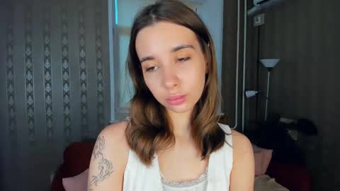 Snapshot of luvwithinn chatting on 11.18.25 Eliza online show from 11.18.25