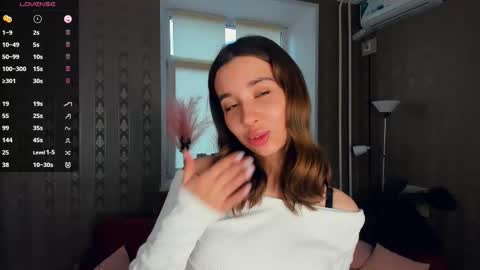 Snapshot of luvwithinn chatting on 11.30.25 Eliza online show from 11.30.25