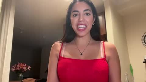 Snapshot of luxcher22 chatting on 02.15.25 luxcher22 online show from 02.15.25