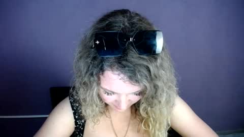 Snapshot of luxdonna chatting on 06.22.26 Donna online show from 06.22.26