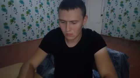 Snapshot of luxeboy_ chatting on 09.16.25 Mike online show from 09.16.25