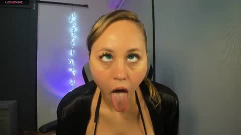 LUXIANA SEXY online show from 06.12.26
