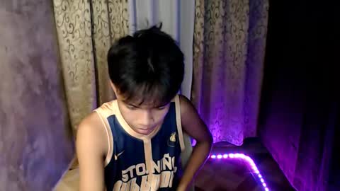 luxirfy online show from 12.15.25