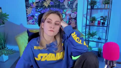 Ray online show from 02.20.25