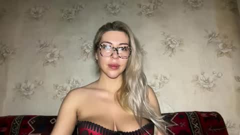 LuxSonyaStar online show from 11.15.25