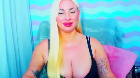 Luxuriaa online show from 06.23.26