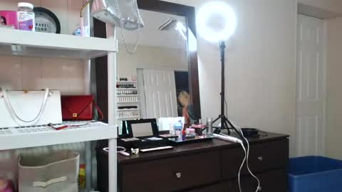 luxuriousbunny online show from 08.08.26