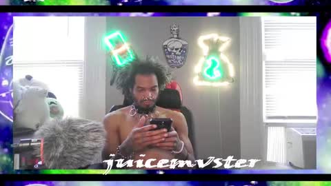 Snapshot of lxrdhxkvgemvsterjuice chatting on 11.08.25 lxrdhxkvgemvsterjuice online show from 11.08.25