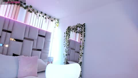 lya_brown online show from 11.21.25