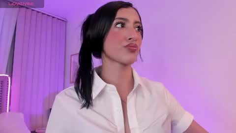 Snapshot of lya_brown chatting on 04.28.26 lya_brown online show from 04.28.26