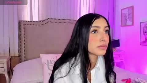Snapshot of lya_brown chatting on 07.17.26 lya_brown online show from 07.17.26
