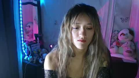 Call me Lia  online show from 10.17.25