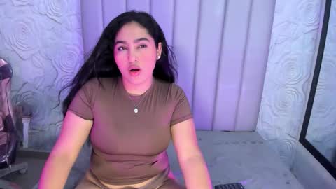 Snapshot of lya_dubois_ chatting on 02.21.26 LYA DUBOIS online show from 02.21.26