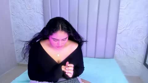 Snapshot of lya_dubois_ chatting on 02.24.26 LYA DUBOIS online show from 02.24.26