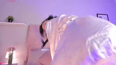 Lya Lee online show from 12.02.25