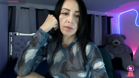 Snapshot of lyann_ chatting on 01.24.25 Lyann online show from 01.24.25