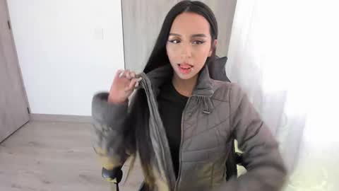 Snapshot of lyanna_cb chatting on 10.21.25 Lyanna online show from 10.21.25