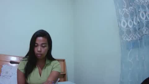 Snapshot of lycia01 chatting on 05.27.26 lycia01 online show from 05.27.26