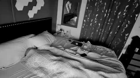 Snapshot of lyfsaver chatting on 04.05.26 lyfsaver online show from 04.05.26