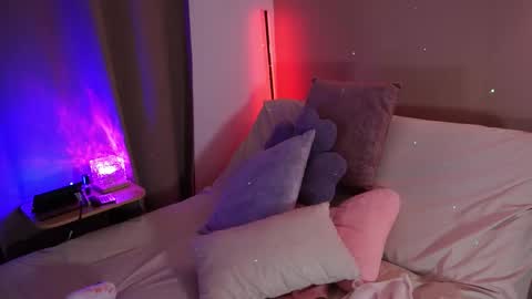 Lyhana Lee online show from 01.13.26