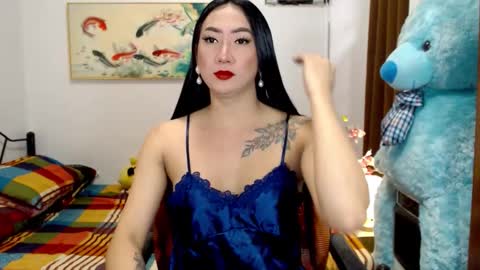 QUEEN online show from 10.02.25