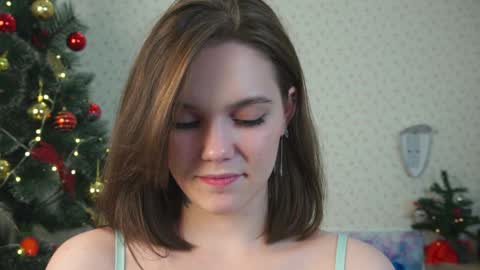 Snapshot of lyle_art chatting on 12.19.24 hi im Lyle online show from 12.19.24