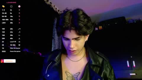 Lyle Bennett Freelance Model online show from 12.16.24