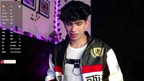 Lyle Bennett Freelance Model online show from 01.25.25