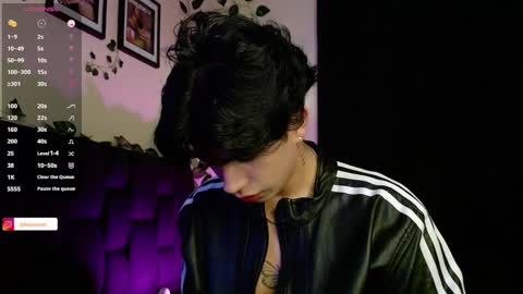 Lyle Bennett Freelance Model online show from 02.03.25