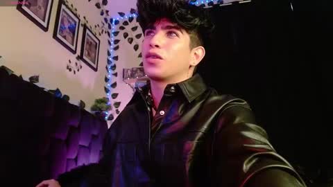 Lyle Bennett Freelance Model online show from 03.06.25