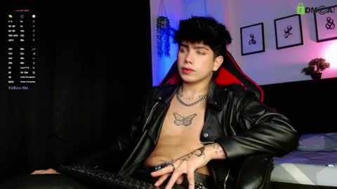 Lyle Bennett Freelance Model online show from 03.27.26