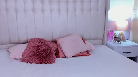 Lyn online show from 09.22.25