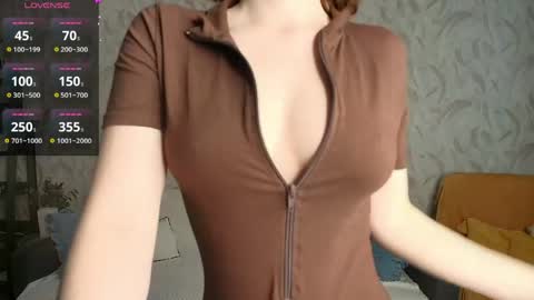 LynaFrost online show from 05.31.26