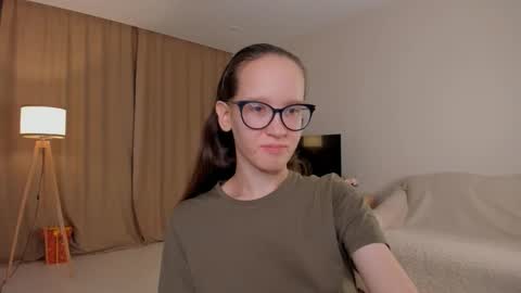 Sara online show from 10.08.25