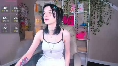 Lynn online show from 11.30.25