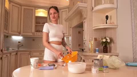 Snapshot of lynnalltop chatting on 02.28.25 Natasha online show from 02.28.25