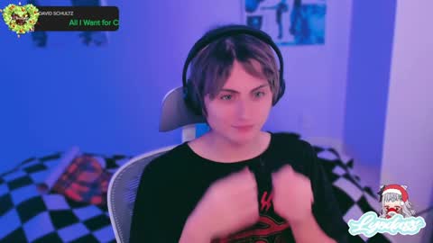 Snapshot of lyodass chatting on 12.10.24 Lyodass online show from 12.10.24