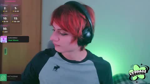 Snapshot of lyodass chatting on 01.09.25 Lyodass online show from 01.09.25